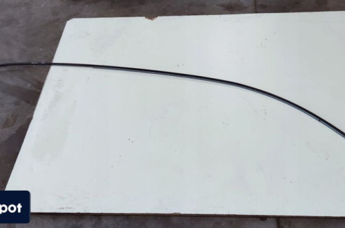 LISTWA MAT PRAWA KAROSERYJNA AUDI A6 C6 4F9853704