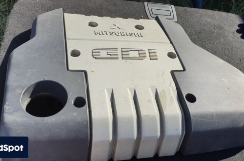 mitsubishi carisma gdi pokrywa oslona silnika mr911039 mr911037