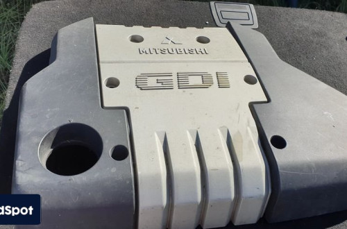 mitsubishi carisma gdi pokrywa oslona silnika mr911039 mr911037