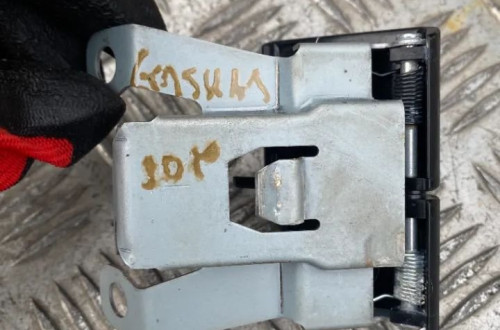 nissan qashqai ciegno uchwyt otwierania maski klapki wlewu paliwa