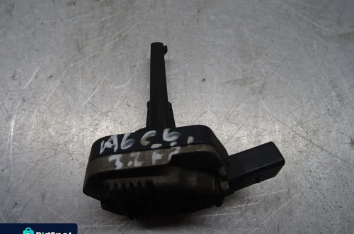 AUDI A6 C6 04-07 3.2FSI CZUJNIK POZIOMU OLEJU 06E907660