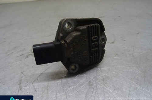 AUDI A6 C6 04-07 3.2FSI CZUJNIK POZIOMU OLEJU 06E907660