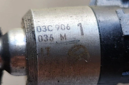 VW PASSAT B6 WTRYSK WTRYSKIWACZ 03C906036M