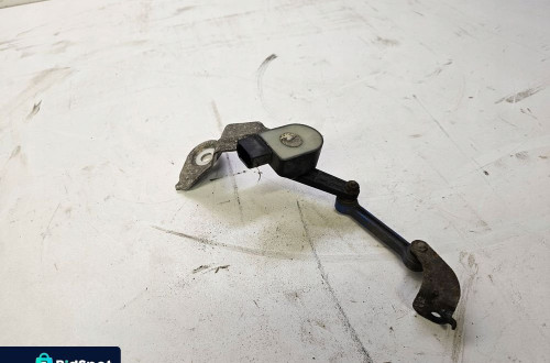 CZUJNIK POZIOMOWANIA ŚWIATEŁ AUDI A4 B7 8E0616571D