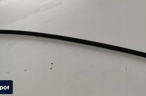 LISTWA MAT PRAWA KAROSERYJNA AUDI A4 B8 8K5853704