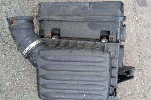 OBUDOWA FILTRA POWIETRZA OPEL CORSA B 1.0