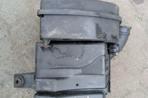 OBUDOWA FILTRA POWIETRZA OPEL CORSA B 1.0