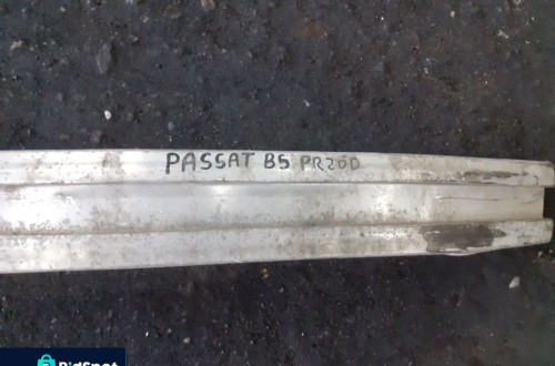 BELKA ZDERZAKA PRZÓD VW PASSAT B5 -00
