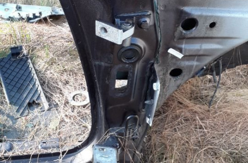 AUDI A3 8P 5D 03-12 ZAWIASY DRZWI PRAWA STRONA PRZÓD LUB TYŁ GÓA LUB DÓŁ