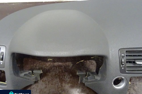 VOLVO V50 LIFT 07-12 DESKA KONSOLA KOKPIT PODUSZKI PASY