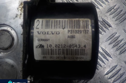 VOLVO S60 II V70 III 2.4 D5 POMPA ABS P31329137
