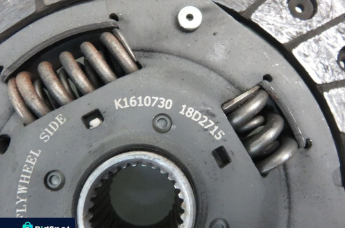 KOŁO ZAMACHOWE VW GOLF IV 1.4 16v 027105273D