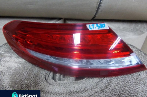 LAMPA TYŁ LEWA MERCEDES MB C KLASA W205 COUPE LED