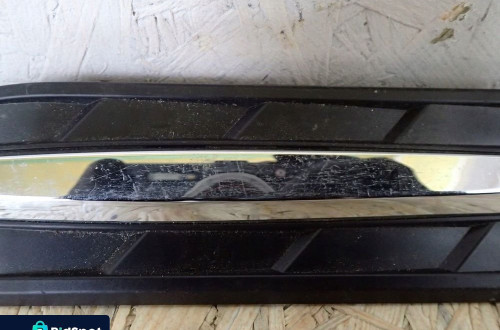 LISTWA NA BŁOTNIK LEWY PRZÓD SUZUKI VITARA LY