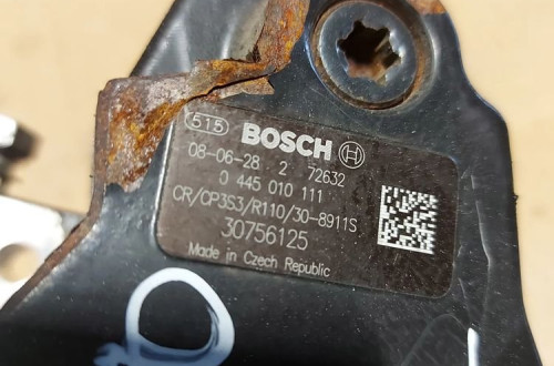 Pompa wtryskowa Volvo 2.4 D5244T 0445010111 30756125