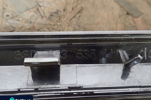 LISTWA NA BŁOTNIK LEWY TYŁ BENTLEY CONTINENTAL 3SD