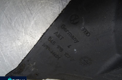 SEAT ALHAMBRA I LIFT 00-10 1.9TDI OSŁONA OBUDOWA POKRYWA ROZRZĄDU 045109107F