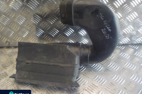 VOLKSWAGEN SCIROCCO 2.0 TDI DOLOT DO FILRA POWIETRZA 1K0805962