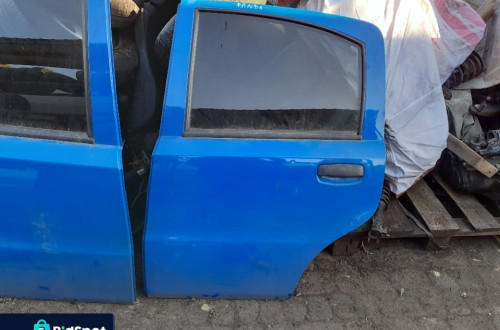 DRZWI FIAT PANDA PRAWE LUB LEWE TYLNE