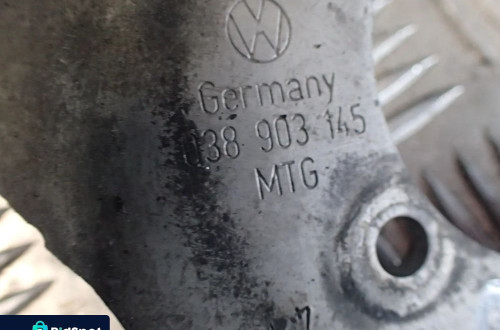 VW AUDI SEAT SKODA ROLKA NAPINACZ PASKA 038145283A RADOM