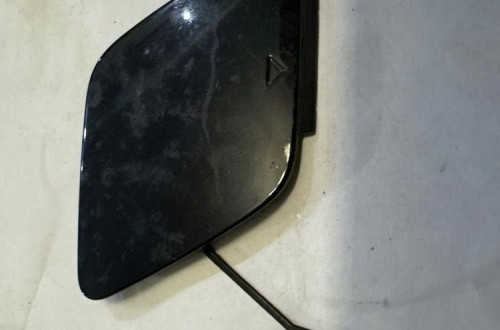 BMW 5 G30 G31 20r.-21r. - ZAŚLEPKA HAKA ZDERZAKA PRZÓD 51119498598