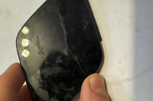 BMW 5 G30 G31 20r.-21r. - ZAŚLEPKA HAKA ZDERZAKA PRZÓD 51119498598