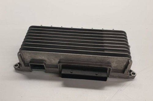 WZMACNIACZ AUDI A6 C6 4F0910223K