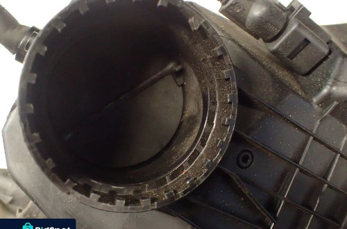 OBUDOWA FILTRA POWIETRZA AUDI A4 A5 Q5 8K0133837 RADOM