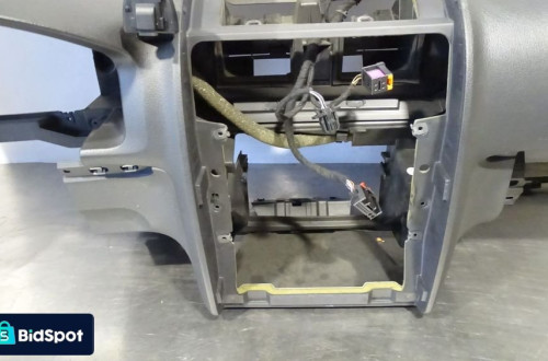 DESKA ROZDZIELCZA VOLKSWAGEN TOURAN 1.9TDI