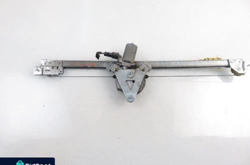 PODNOŚNIK SZYBY LEWY PRZEDNI OPEL VIVARO A 7700311820 91165704