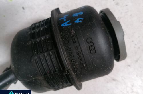 AUDI A4 B8 08r 1.8 TFSI ZBIORNICZEK WSPOMAGNIA
