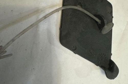 BMW 5 F10 F11 11-13r. 18r. - ZAŚLEPKA HAKA ZDERZAKA PRZÓD 51117200717-7