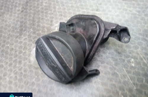 bmw f10 f11 2.0d korek wlewu oleju 7810586