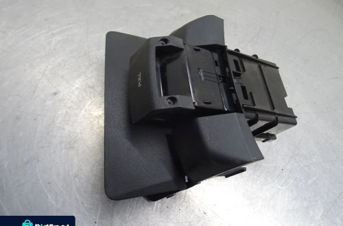 HYUNDAI I30 LIFT POPIELNICZKA SCHOWEK 84780-2R000