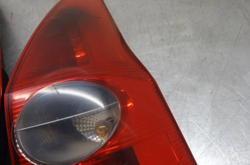 RENAULT MEGANE II KOMBI TED69 LAMPA TYLNA TYŁ LEWA PRAWA