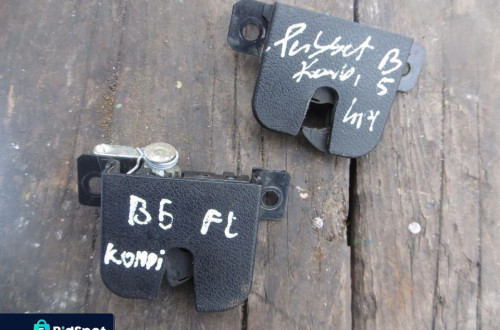 Zamek klapy tył PASSAT B5 FL KOMBI
