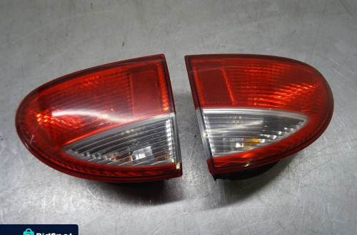 SEAT LEON I 1.6B LAMPA TYŁ LEWA PRAWA W BŁOTNIK