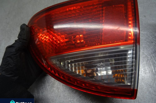 SEAT LEON I 1.6B LAMPA TYŁ LEWA PRAWA W BŁOTNIK