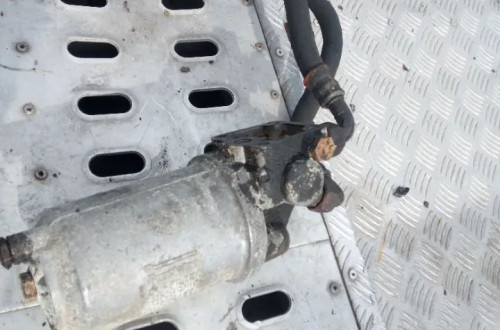 bmw e23 7 3.2b 3.5b chlodniczka chlodnica olejowa obudow filtra oleju