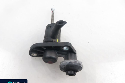 POMPKA SPRZĘGŁA AUDI A4 B7 1.9 TDI  8E1721401AJ