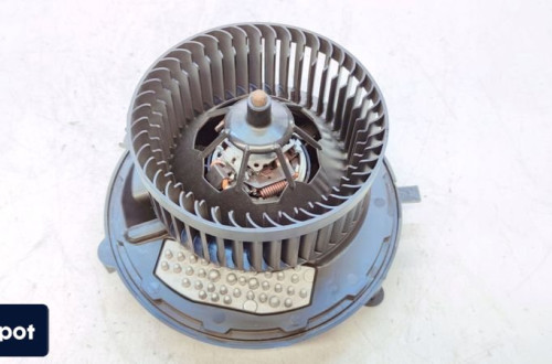 WENTYLATOR DMUCHAWY AUDI A3 8V VOLKSWAGEN SEAT SKODA 5Q1819021H