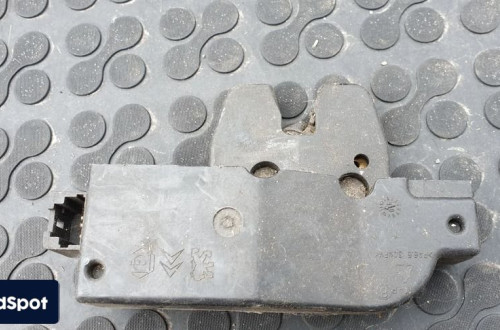 CITROEN C5 ZAMEK KLAPY TYL TYLNEJ BAGAZNIKA 9652483180