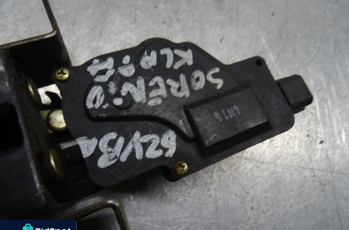 KIA SORENTO I 02-06 2.5 CRDI ZAMEK SZYBY KLAPY TYŁ TYLNEJ 87130-3E000