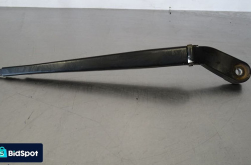 RAMIĘ WYCIERACZKI PRZÓD PRAWE VOLKSWAGEN POLO IV 1.4TDI 6Q1955410A