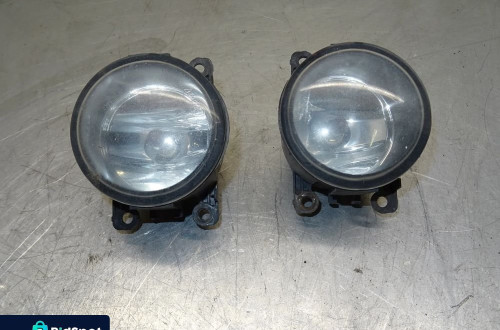 DACIA SANDERO 08-12 HALOGEN LEWY PRZÓD