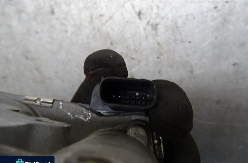 OPEL ASTRA IV J LIFT 1.6CDTI PRZEPUSTNICA