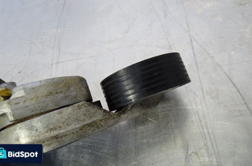 NAPINACZ PASKA AUDI A3 8L 1.6