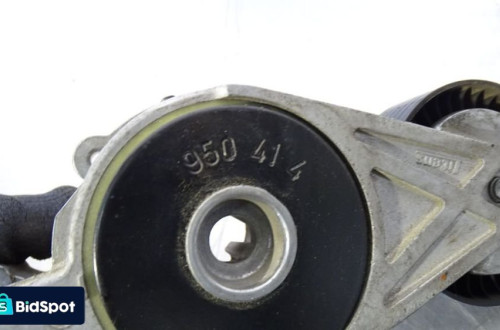 NAPINACZ PASKA AUDI A3 8L 1.6