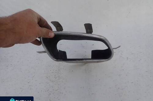 VOLVO XC60 I 1 LIFT 13-17 KOŃCÓWKA TŁUMIKA PRAWA