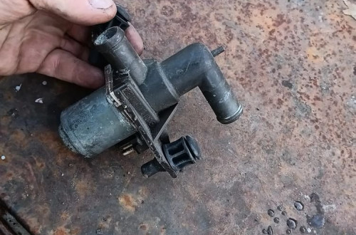 mercedes w124 124 zawor elektrozawor wody cieplej 0018302084